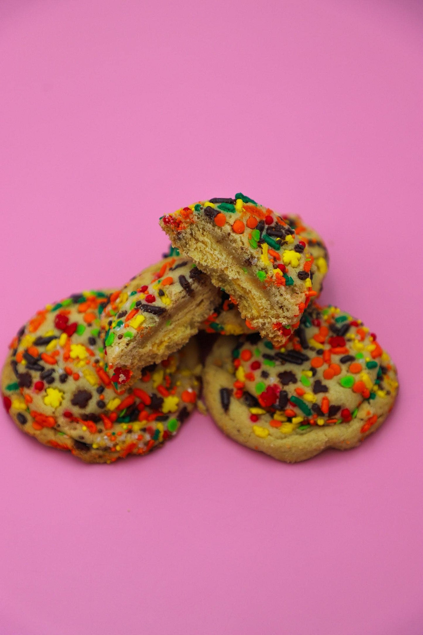 Fall Stuffed Apple à la Mode Stuffed Oreo Cookie